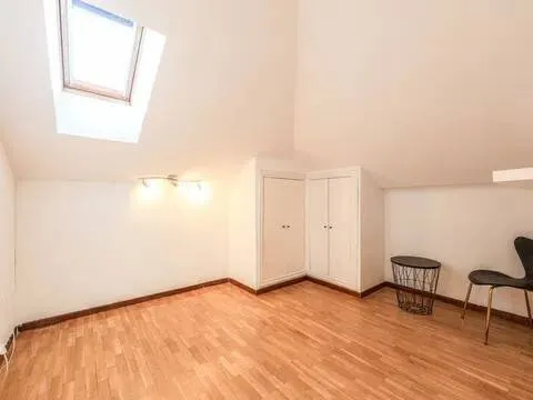 Wohnung 217 m² in Madrid