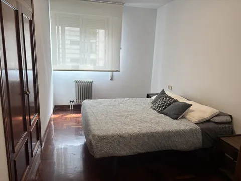 Pis de 90 m² a Pamplona