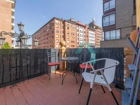 Piso de 120 m² en Oviedo