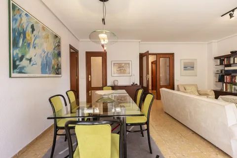 Apartamento 132 m² em València