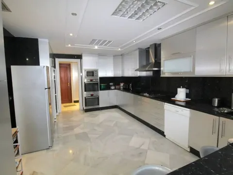 Wohnung 450 m² in Marbella