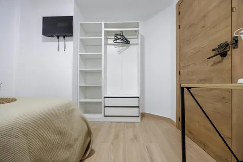 Habitació de lloguer, València (3/11)