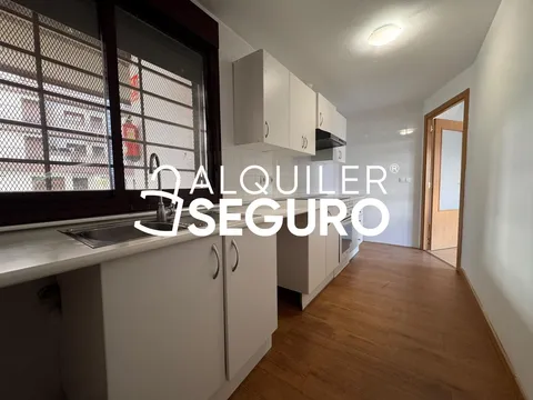 Wohnung 76 m² in Madrid