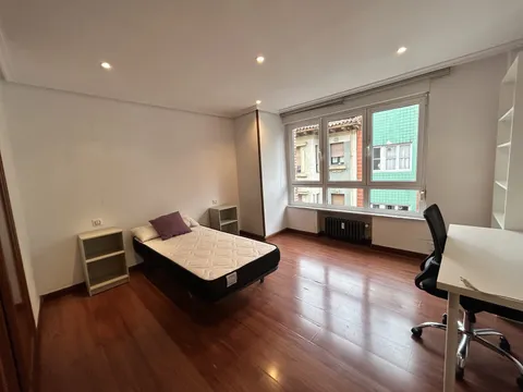 Pis de 152 m² a Oviedo