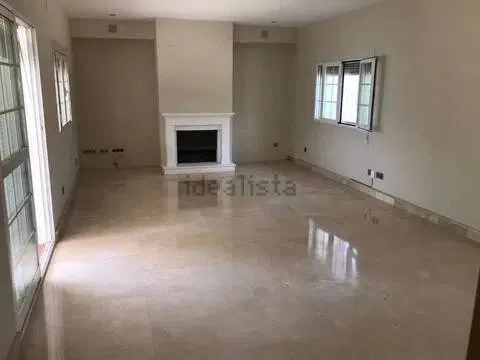 Casa de 355 m² a Mairena del Aljarafe