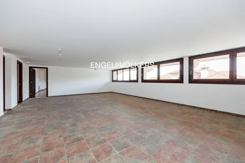 Appartamento 425 m² a Vigo