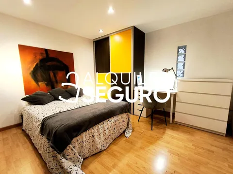Pis de 77 m² a València