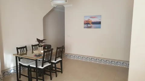 Piso de 140 m² en Beas (2/56)