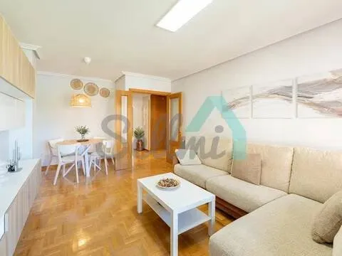 Pis de 91 m² a Oviedo