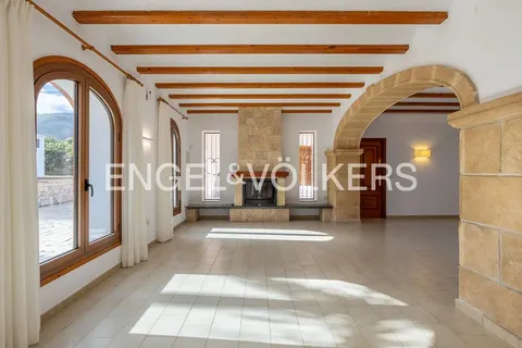 Квартира 350 м² в Pedreguer