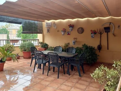 Casa de 220 m² a Petrer