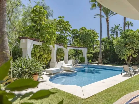 Casa de 621 m² a Marbella