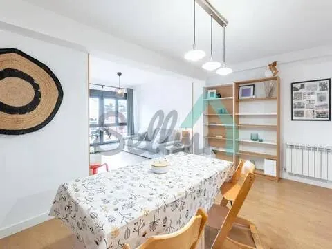 Pis de 86 m² a Oviedo