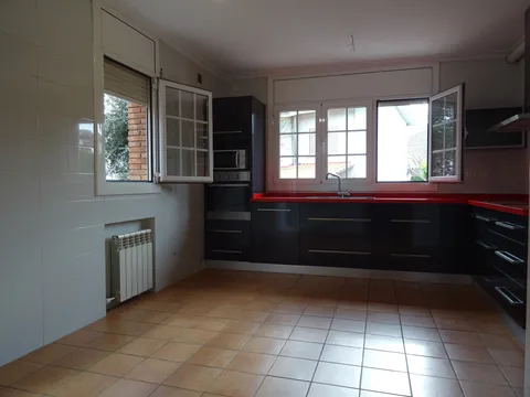 Appartement 147 m² à Cerdanyola del Vallès