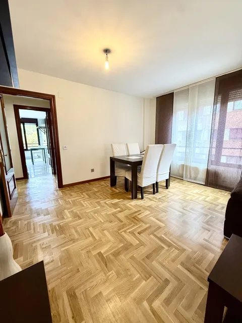 Pis de 98 m² a Gijón