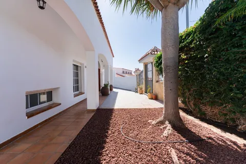 Casa de 365 m² a El Rosario