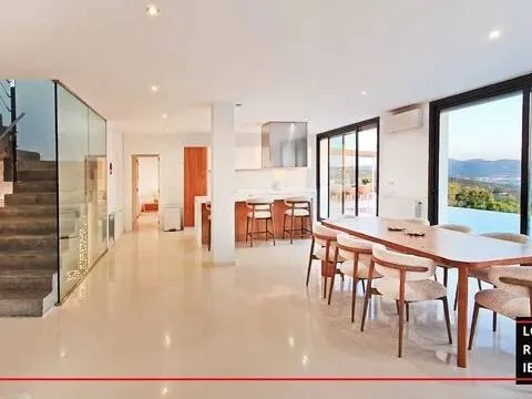 Maison 500 m² à Sant Antoni de Portmany