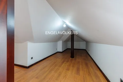 Appartamento 425 m² a Vigo
