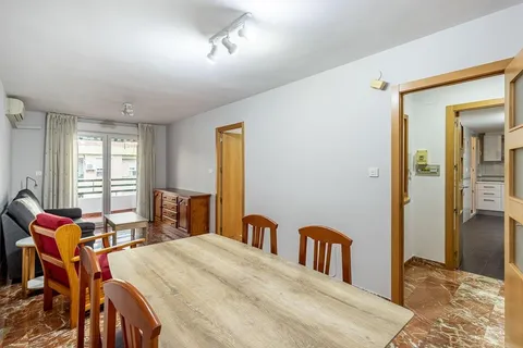 Wohnung 95 m² in Granada