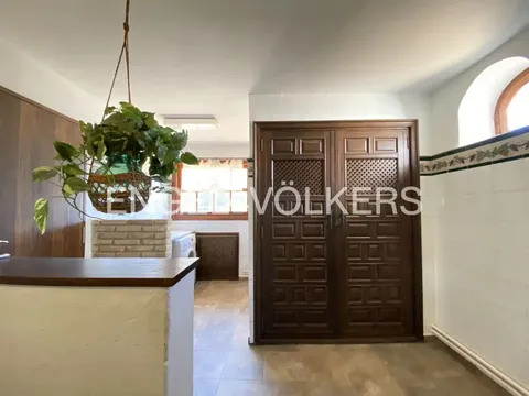 Appartement 380 m² à Nàquera / Náquera