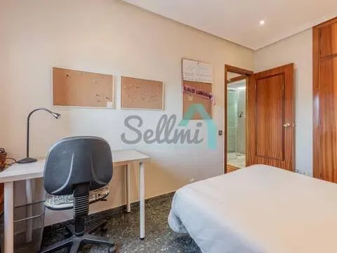 Appartamento 93 m² a Oviedo