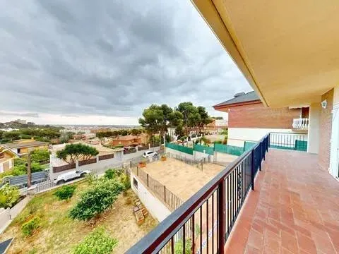 Casa de 291 m² a Castelldefels