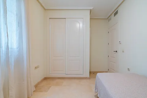 Wohnung 98 m² in Roquetas de Mar