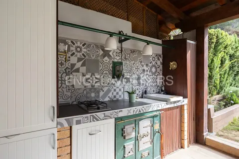 House 230 m² in Chiva