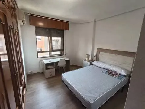 Quarto para alugar, Albacete