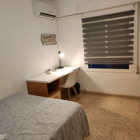 Habitació de lloguer, Burjassot