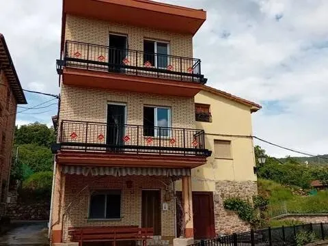 Habitació de lloguer, Ledesma de la Cogolla