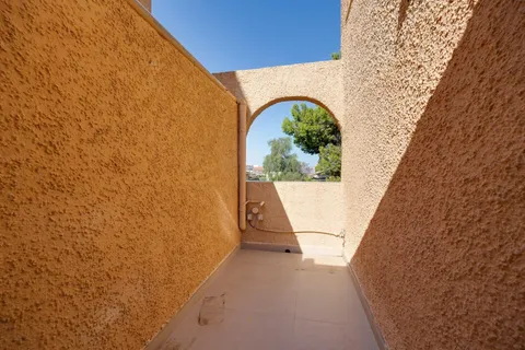 Casa de 355 m² a Torrevella