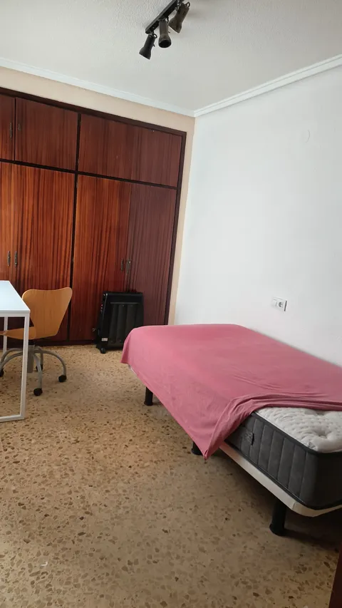 Quarto para alugar, Sagunt / Sagunto