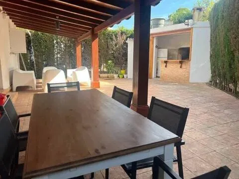 Casa de 303 m² a Paterna