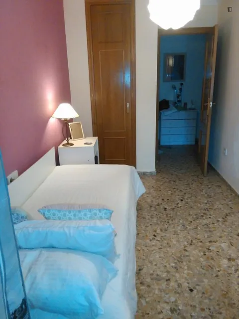 Quarto para alugar, Mislata