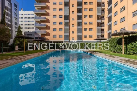 Pis de 85 m² a València