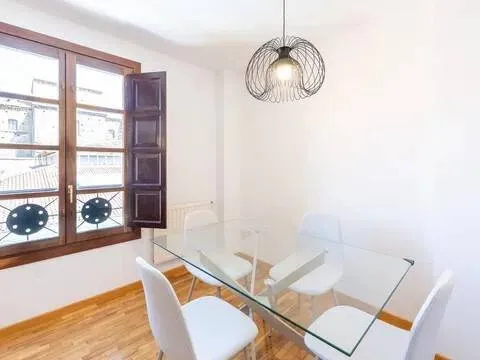 Pis de 84 m² a Oviedo