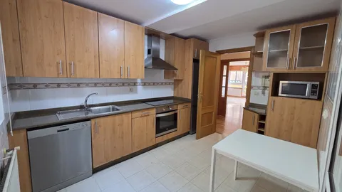 Wohnung 150 m² in Oleiros