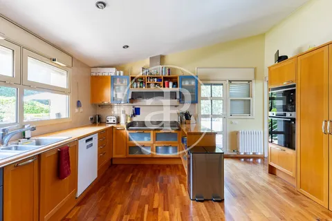 Haus 325 m² in Matadepera