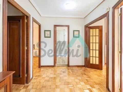 Pis de 68 m² a Oviedo