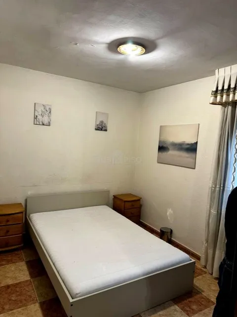 Chambre à louer, Madrid (4/6)