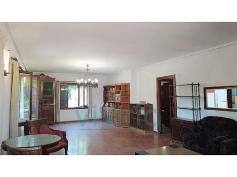 Casa de 373 m² a Paterna