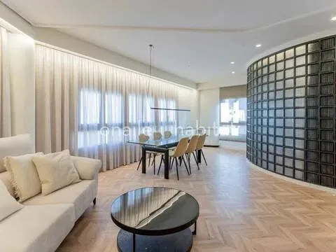 Wohnung 110 m² in Valencia