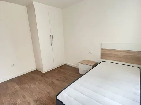 Wohnung 80 m² in Alberic
