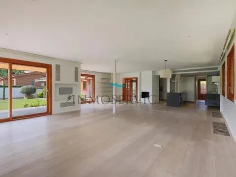 Casa de 500 m² a Sant Cugat del Vallès