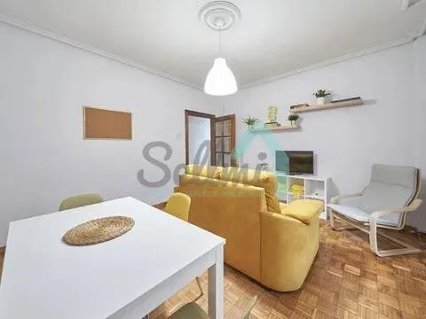 Pis de 112 m² a Oviedo