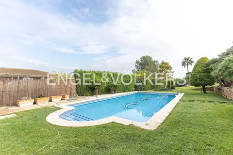 Casa de 182 m² a Xiva