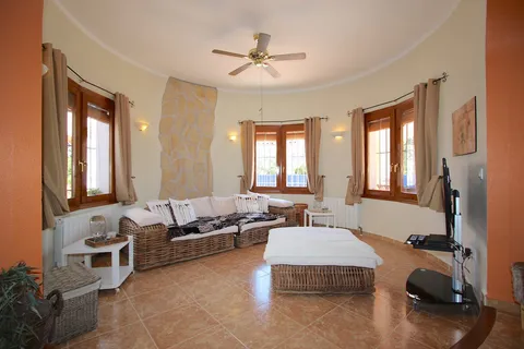 Casa de 121 m² a Pego