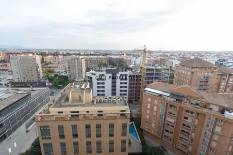 Wohnung 93 m² in Valencia