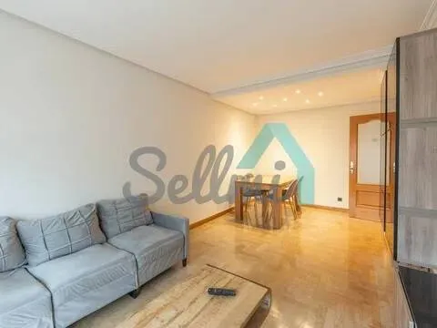 Flat 86 m² in Oviedo